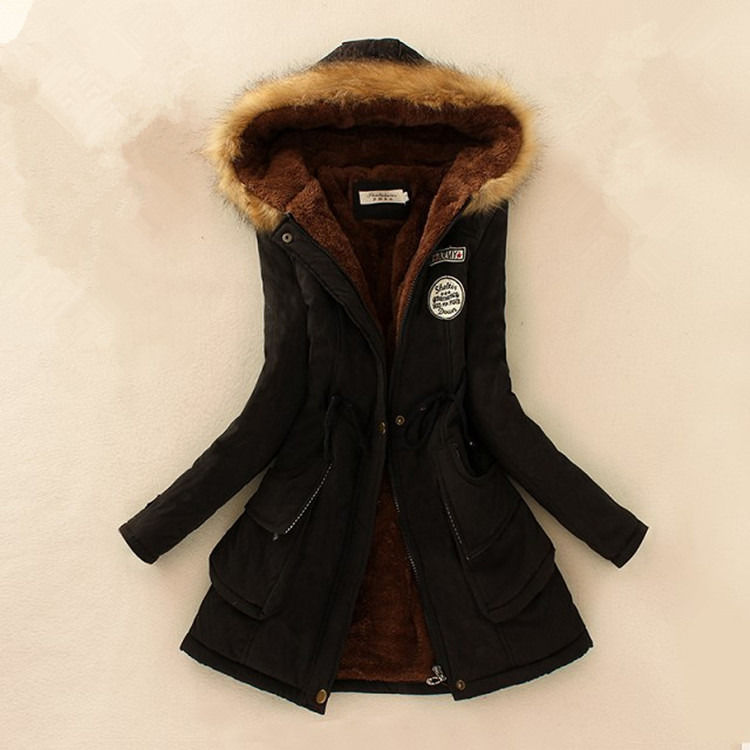 Vêtement d'hiver 2019 pour femmes Vêtement de parka épais et décontracté respirant avec une doublure chaude en laine